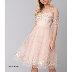 Абитуриентска Къса Рокличка в Нежен Прасковен Цвят