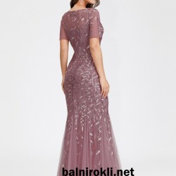 Абитуриентска Дълга Лилава Рокля Русалка Тюл Декорации