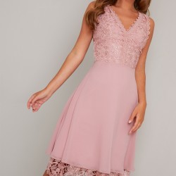 Абитуриентска Розова Рокля Бюстие Дантела Средна Дължина
