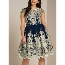 Бална Къса Тъмносиня Рокля Бродерии Макси Размери