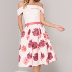  Бална Рокля с Розови Цветя