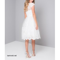 ВЕЧЕРНА КЪСА БЯЛА РОКЛЯ