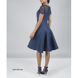 Елегантна Къса Рокля Тъмносиня Дантела и Сатен Елегантна Къса Рокля Тъмносиня Дантела и Сатен