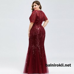 Абитуриентска Тъмночервена Бална Рокля Макси Размери Тюл и Декорации Абитуриентска Тъмночервена Бална Рокля Макси Размери Тюл и Декорации