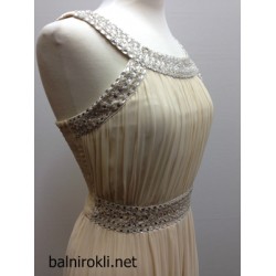 Елегантна Дълга Официална Рокля Бял Крем Камъни