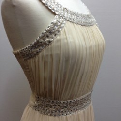 Елегантна Дълга Официална Рокля Бял Крем Камъни