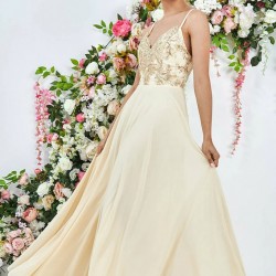 Дълга Вечерна Рокля Шифон Цвят Слонова Кост