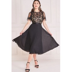 Елегантна Черна Миди Рокля Шифон Плисе Дантела Бродерия
