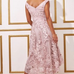 Асиметрична Бална Розова Рокля Тюл Бродерии Деколте Асиметрична Бална Розова Рокля Тюл Бродерии Деколте