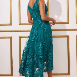 Асиметрична Бална Зелена Рокля Тюл Бродерии Деколте Асиметрична Бална Зелена Рокля Тюл Бродерии Деколте