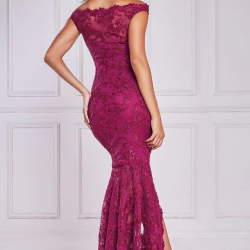 Дълга Розова Бална Рокля Бродерии Цепка