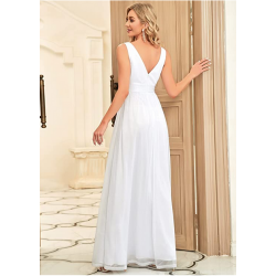 Дълга Вечерна Бяла Рокля